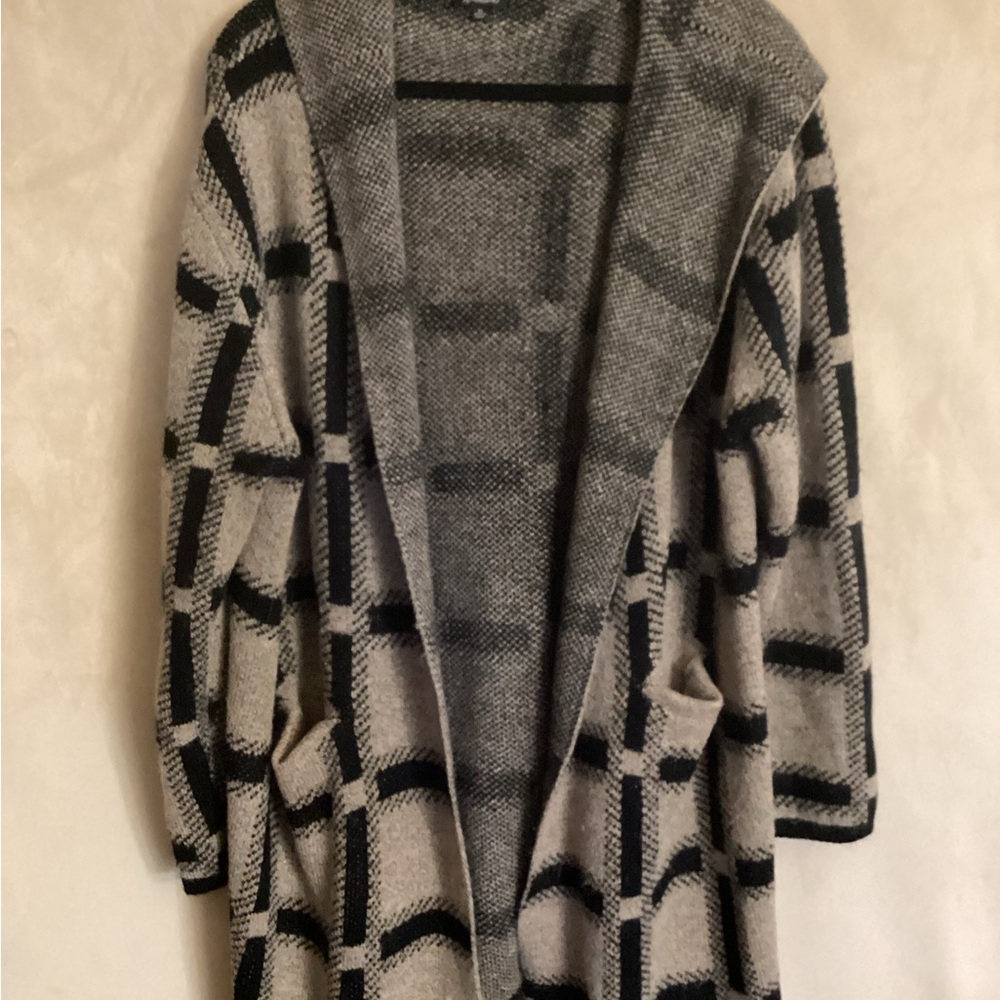 Angeleno Women's Cardigan in Black and Cream